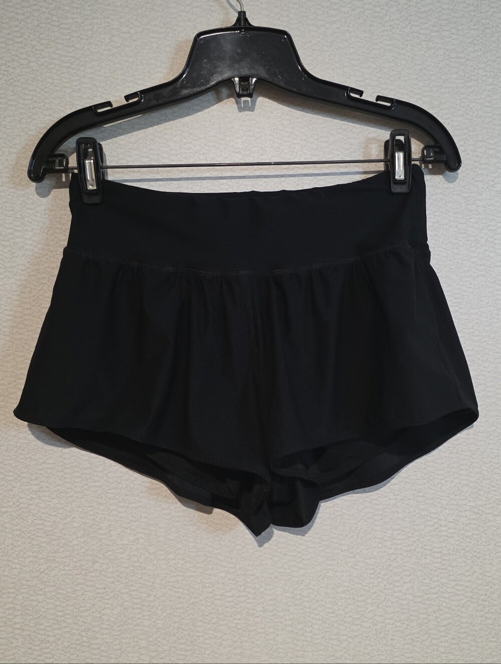 Yoga Democracy Black Flowy Athletic Shorts Medium Black Gym Workout
